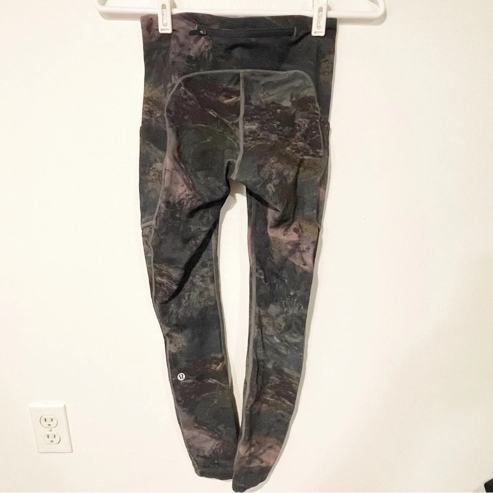 Lululemon Size 2 Wunder Under Low-Rise Tight Full-On Luxtreme 28